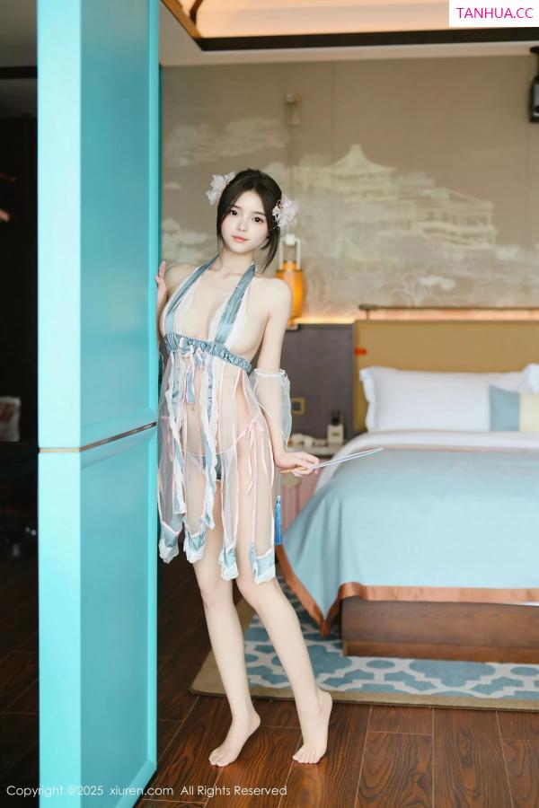   [XiuRen]高清写真图 2025.06.12 No.10401 苏软软 情趣古装第6张图片